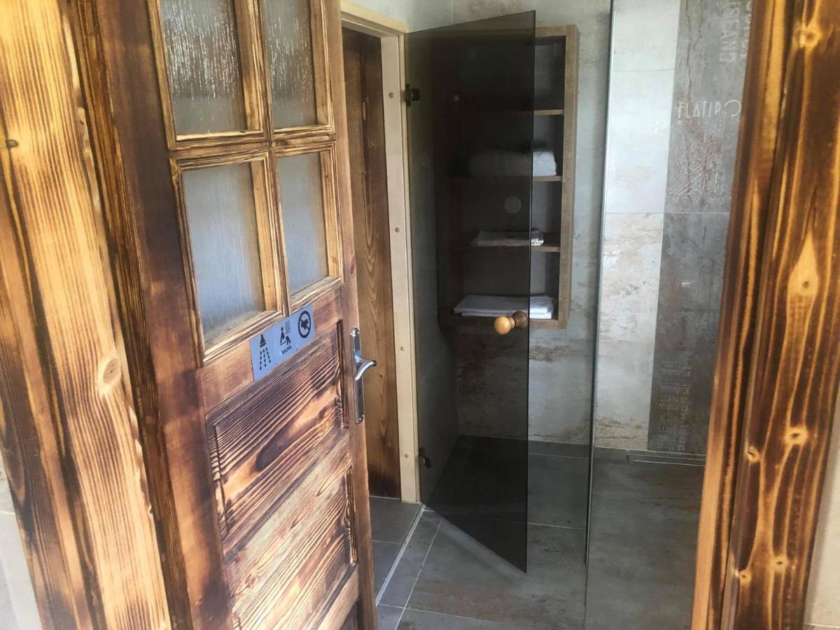 Apartamento Gazdovsky Dvor Peter Jurky Vasilov Exterior foto